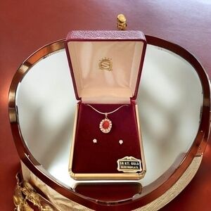 Vintage 14K Gold Plated Red White Crystal Necklace Earrings Set Oval Pendant NIB